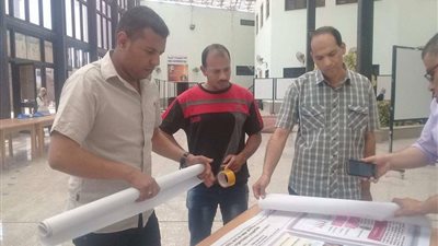 بالصور.. استعدادات مؤتمر البحوث الطلابية الأول بجامعة القناة