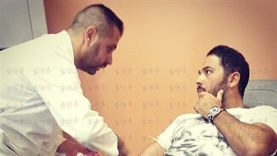 بالصور.. فنانون يتبرعون بدمهم للجيش اللبناني