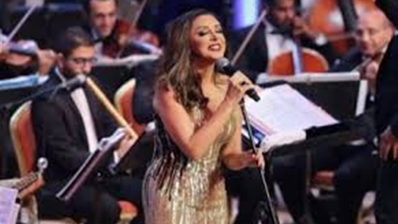 الفنانة انغام 