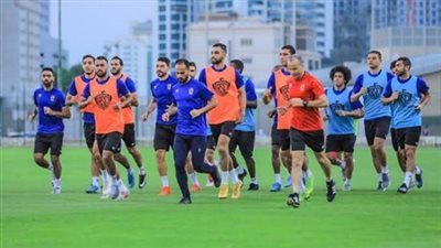 بعثة الأهلي تصل القاهرة بعد انتهاء معسكر دبي