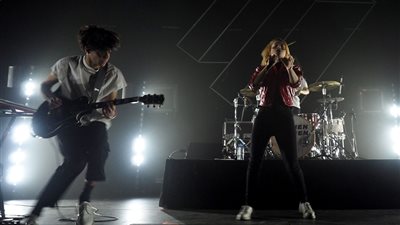 انطلاق مهرجان فرنسا العالمي لموسيقى الروك (صور)