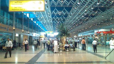 إلغاء إقلاع 3 رحلات إضافية للعمرة في مطار القاهرة