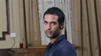 تشييع جثمان هيثم أحمد زكي من مسجد مصطفى محمود بعد صلاة الظهر