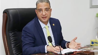 إحالة 80 موظفا بالوحدات الصحية بجهينة في سوهاج للتحقيق