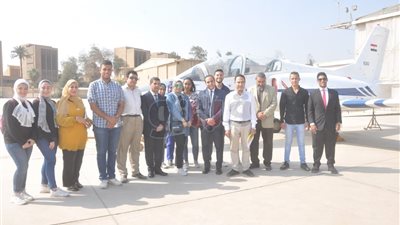 انطلاق الفوج الثالث من شباب الجامعات لزيارة مصنع الطائرات (صور)