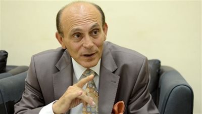 الفنان محمد صبحي: الدولة تكرم «التافهين».. وأرفض تكريمي بعد وفاتي