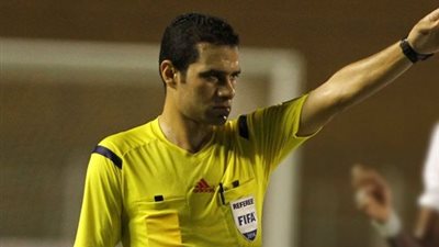 محمود البنا حكما لمباراة الرجاء والبلدية