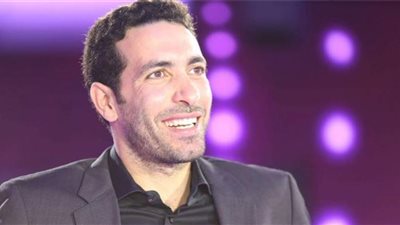 الـ«فيفا» يهنئ أبو تريكة بعيد ميلاده: استمتعوا بأهداف أمير القلوب (فيديو)