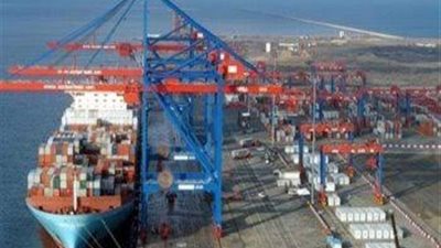 بدء حركة دخول وخروج حركة الشاحنات بميناء بورسعيد السبت القادم