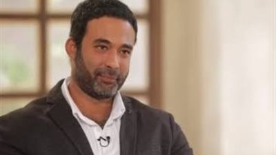 درة تكشف عن الفنان الذي قام بدفن هيثم احمد زكى