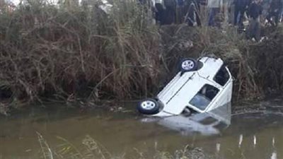 إصابة سيدتين إثر انقلاب سيارة ملاكي بمصرف في الغربية