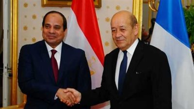 السيسي لوزير خارجية فرنسا: الإرهاب عدو الإنسانية الأول