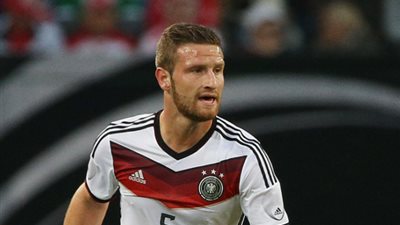 «شكودران مصطفى»: أتمنى تحقيق بطولات مع «فالنسيا»