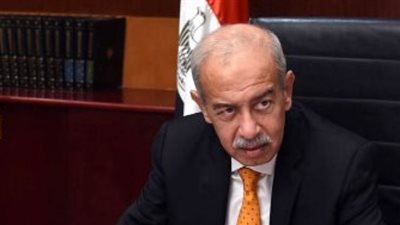 شريف إسماعيل يلتقي وزير الآثار لمعرفة أسباب حريق المتحف الكبير