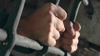 القبض على طالب سرق مشغولات عمته بالمعادى