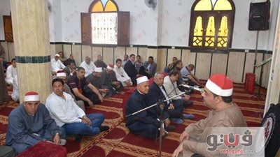 وزير القوى العاملة ومحافظ الشرقية يفتتحان مسجدا بفاقوس