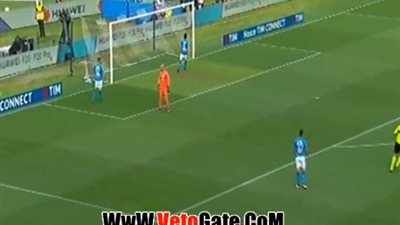 فيورنتينا يتقدم بهدف على نابولي في الشوط الأول (فيديو)