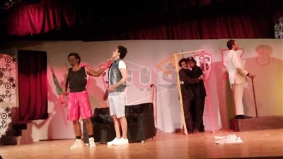 دار علوم القاهرة تعرض «افعل» بمسابقة العروض المسرحية الطويلة (صور)