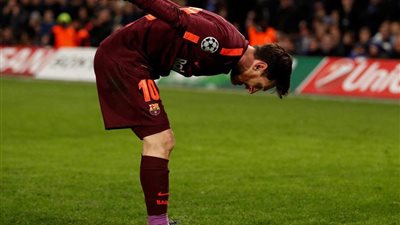 ميسي يتخطى محمد صلاح في صراع الحذاء الذهبي