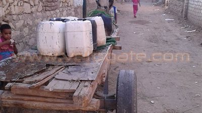 بالصور.. انقطاع المياه لأكثر من 15 يوما عن قرية «الحبيل» بالأقصر