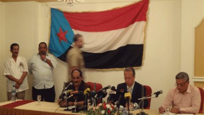 مجموعة الـ 85 للحراك الجنوبي تقر استمرار تعليق مشاركتها بمؤتمر الحوار