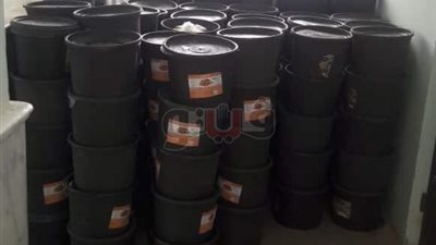 ضبط 8 أطنان مخلل فاسد قبل توزيعها في شهر رمضان بالغردقة (صور)