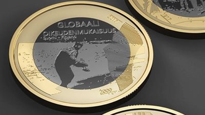 فنلندا تطبع صورة الطفل الكردي الغريق «آلان» على عملتها