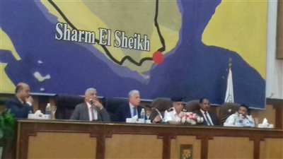 محافظ جنوب سيناء يؤكد مجابهة السيول وتقنين الأوضاع