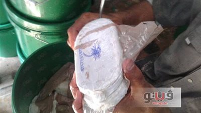 بالصور.. ضبط محاولة تهريب نصف طن حشيش داخل عبوات مخلل بجمرك الدخيلة
