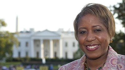 ديلي ميل: ترامب فصل كبيرة الخدم في البيت الأبيض لتأييدها كلينتون