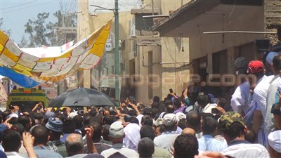 بالفيديو والصور.. جنازة شهيد رفح بكفر الشيخ تتحول لمظاهرة ضد الإرهاب