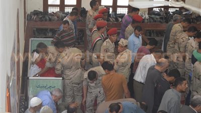 بالفيديو والصور.. هتافات ضد الإخوان خلال تشييع جثمان شهيد الدقهلية