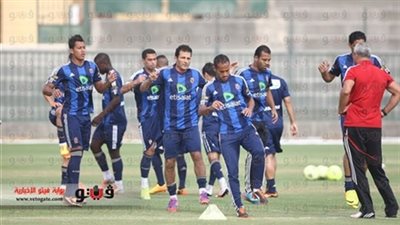 الأهلي يؤدي مرانه الرئيسي بحضور الألتراس