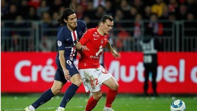 باريس سان جيرمان يقتنص فوزا صعبا من بريست 1/2 بالدوري الفرنسي