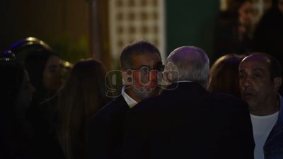 منى زكي وسيد رجب ومحمود سعد في عزاء هيثم أحمد زكي (صور)