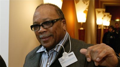 7 معلومات عن الموسيقار الذي غنت «جنا عمرو دياب» أمامه