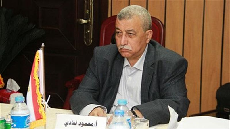 الكاتب الصحفى محمود