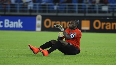 بالفيديو.. رقصة حارس مازيمبى«الشهيرة» احتفالًا بهدف فريقه الثانى