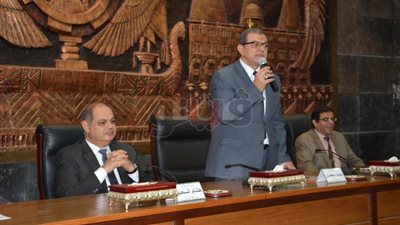 محافظ الغربية يوقع 35 اتفاقية لصرف العلاوة الخاصة بنسبة 10% لعام 2019