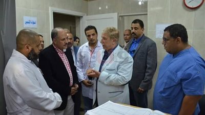 محافظ الإسماعيلية يتفقد المستشفيات استعدادا لتطبيق «التأمين الشامل» (صور)