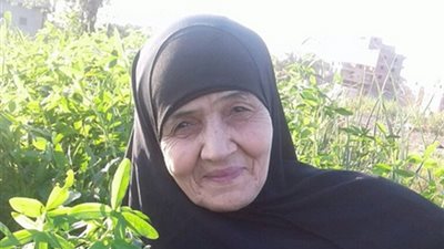 أبرز محطات «الحاجة سعدية» ضحية العمرة المزيفة.. شاب ينصب عليها بعمرة لتهريب المخدرات..إلقاء القبض عليها بمطار ينبع..القنصلية المصرية بجدة تنجح في الإفراج عنها.. واعتراف المتهم بالواقعة ينهي 