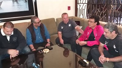 وزير الرياضة والجنايني في معسكر المنتخب الأوليمبي (صور)