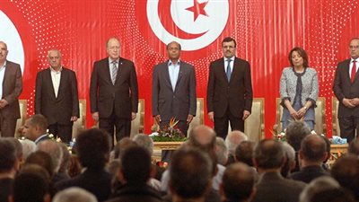 انطلاق الحوار الوطني التونسي بمشاركة حركة النهضة وجبهة الإنقاذ