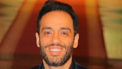 بعد إصابة رامي جمال.. أسباب مرض البهاق وطرق العلاج