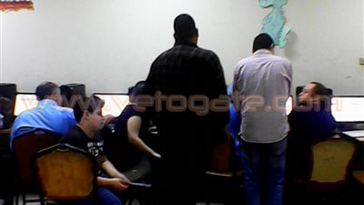 بالصور.. إقبال متوسط بحاسبات عين شمس لتسجيل الرغبات