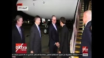 لحظة وصول الرئيس الفرنسي إلى أستراليا (فيديو)