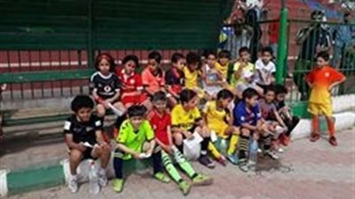 إقبال على اختبارات المتقدمين بناشئي المقاولون (صور)