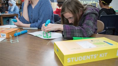 أحدث مجموعات 3Doodler لتعليم الأطفال في الفصل الدراسي «فيديو»