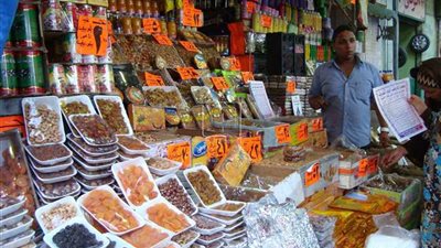 شرطة التموين تشن حملات تفتيشية على محال الياميش استعدادا لرمضان