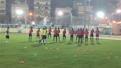 منتخب زامبيا يختتم تدريباته استعدادا لنيجيريا.. صور